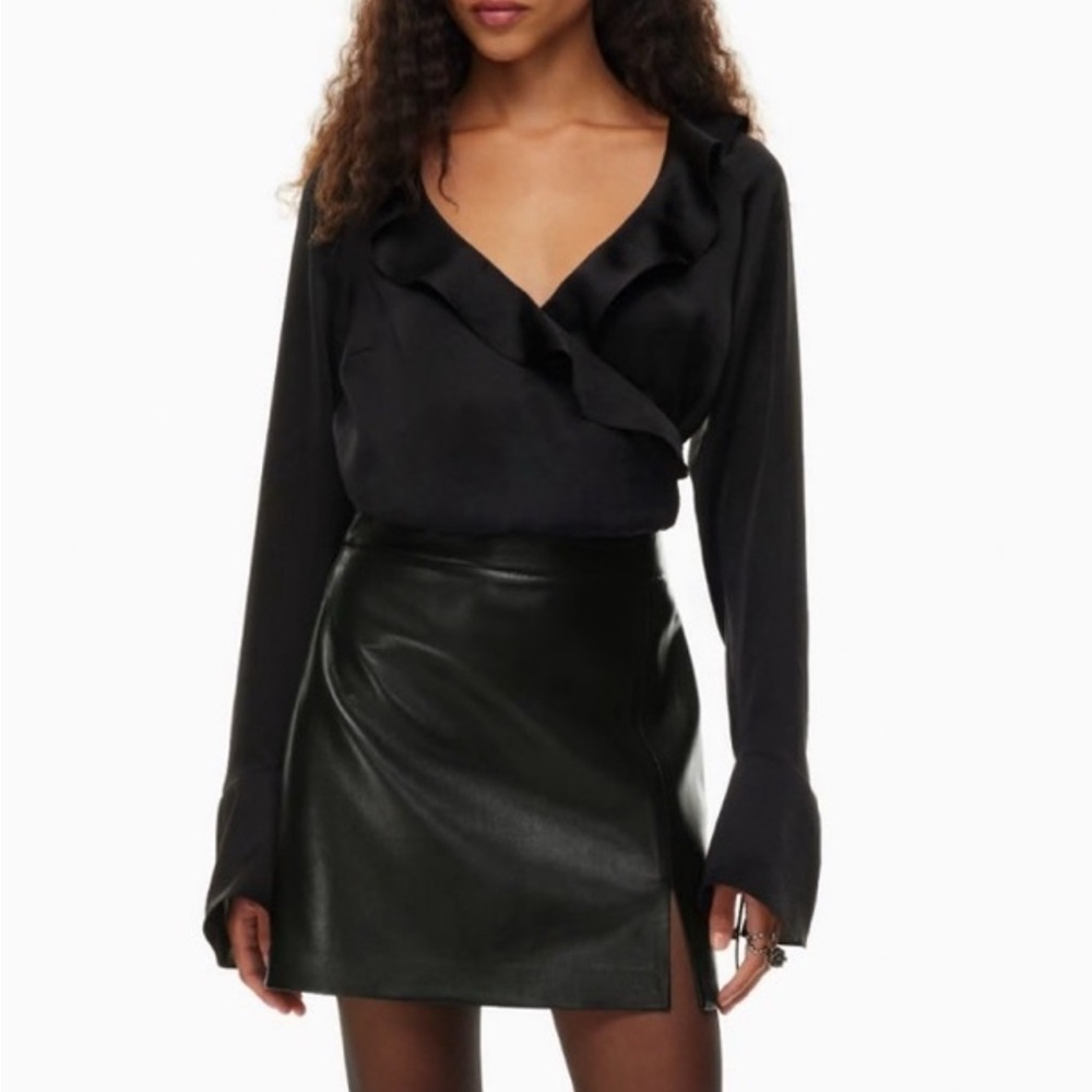Aritzia Patio Mini Skirt